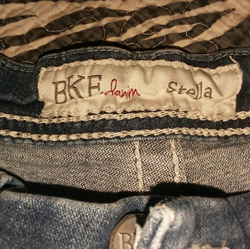 BKE SHORTS NEW WITHOUT TAGS - Picture 4 of 4